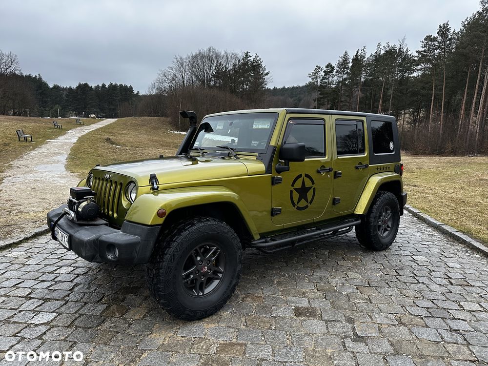 Jeep Wrangler Unlimited 3.8 Sahara - 1