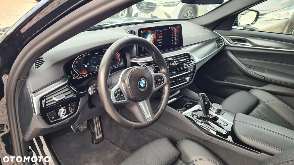 BMW Seria 5 520d mHEV M Sport sport - 5