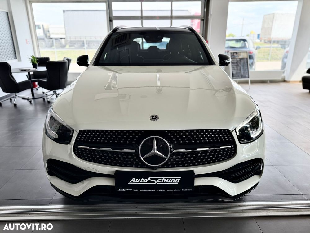 Mercedes-Benz GLC 300 e 4Matic 9G-TRONIC AMG Line - 3