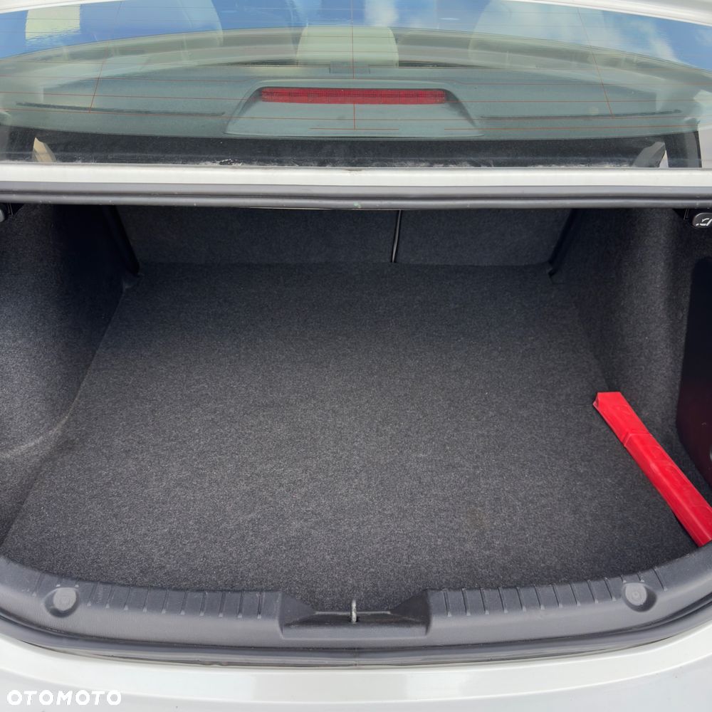 Mazda 3 SKYACTIV-G 120 Automatik Center-Line - 21