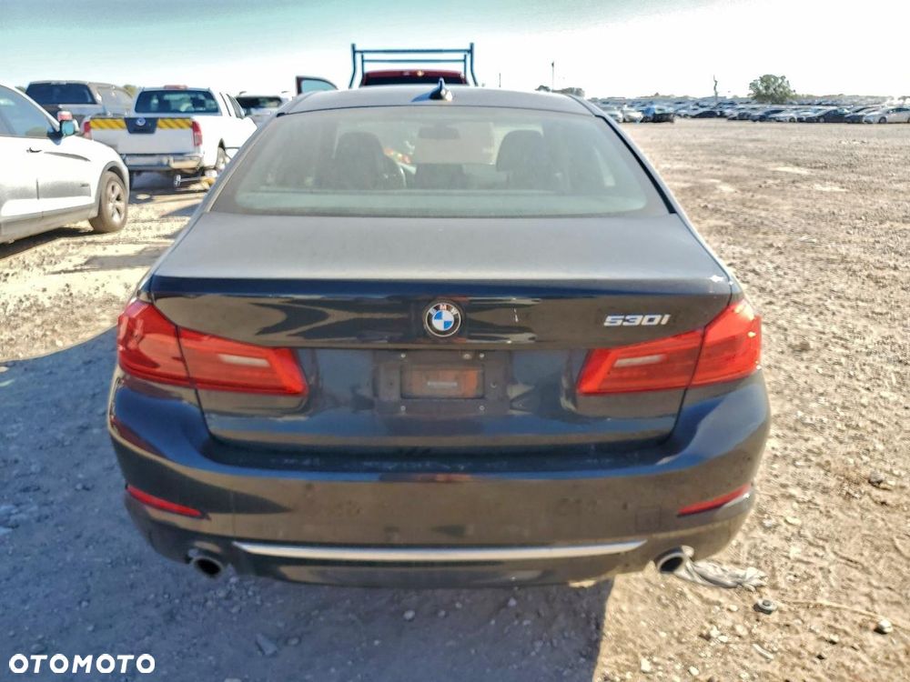 BMW Seria 5 530i - 8