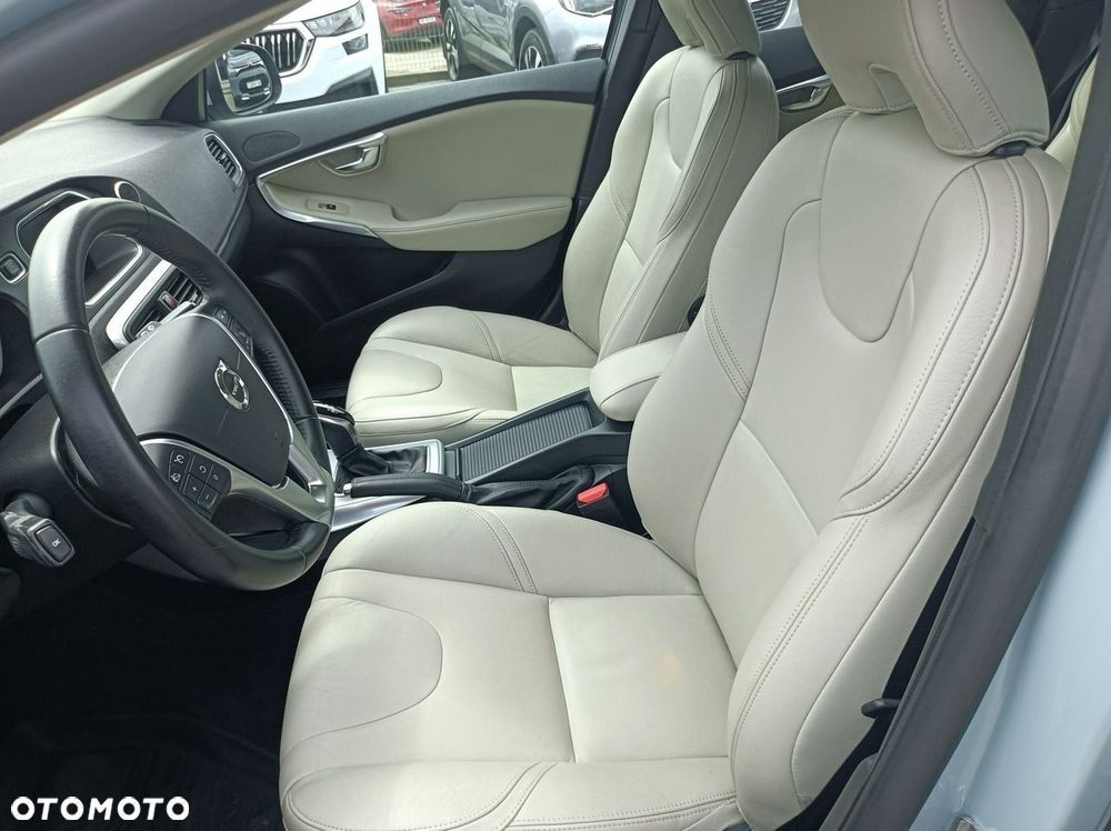 Volvo V40 - 20
