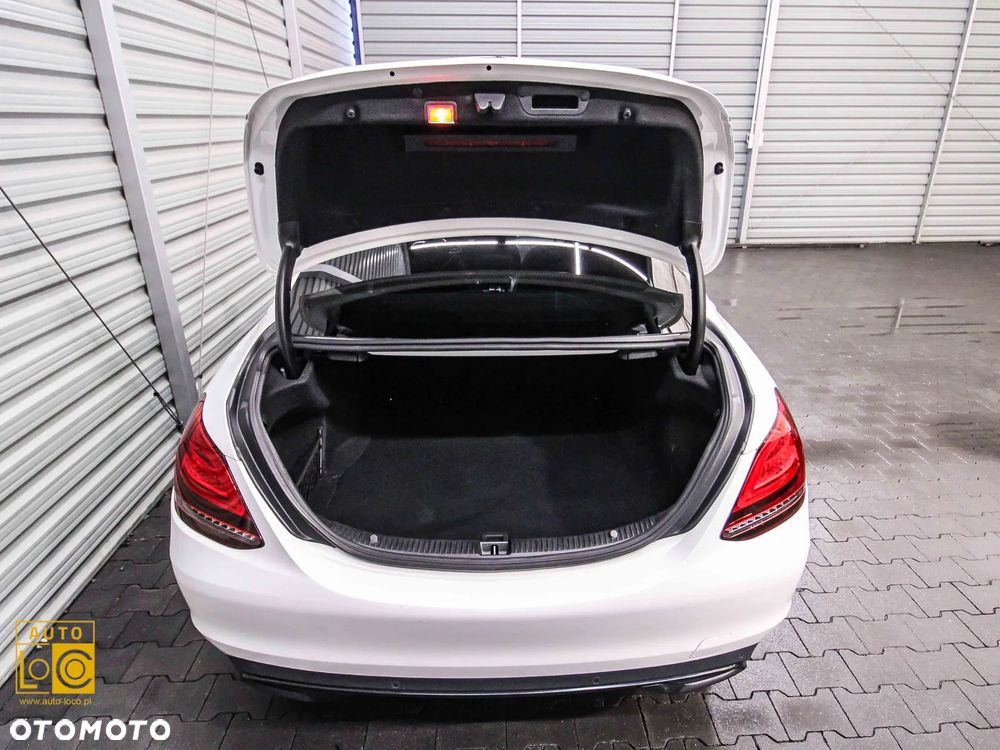 Mercedes-Benz Klasa C 220 d 4Matic 9G-TRONIC Avantgarde - 13