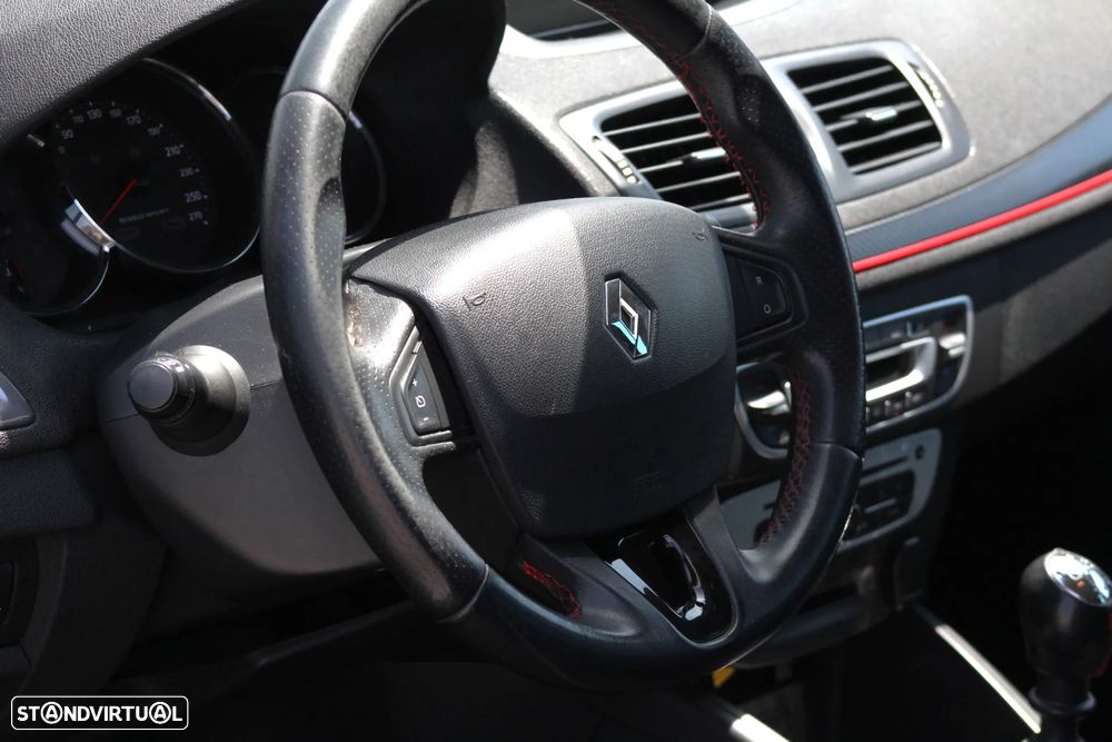 Renault Mégane Sport Tourer 1.5 dCi GT Line - 24