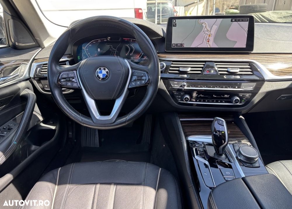 BMW Seria 5 520i Aut. - 17