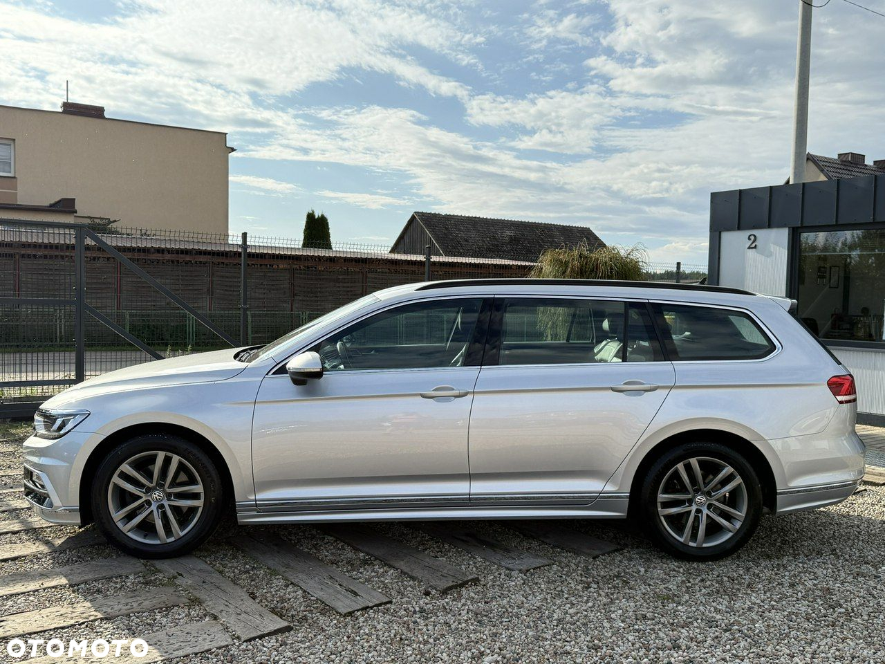 Volkswagen Passat - 21