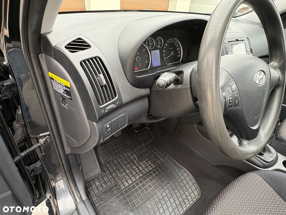 Hyundai i30 1.6 blue Comfort - 22
