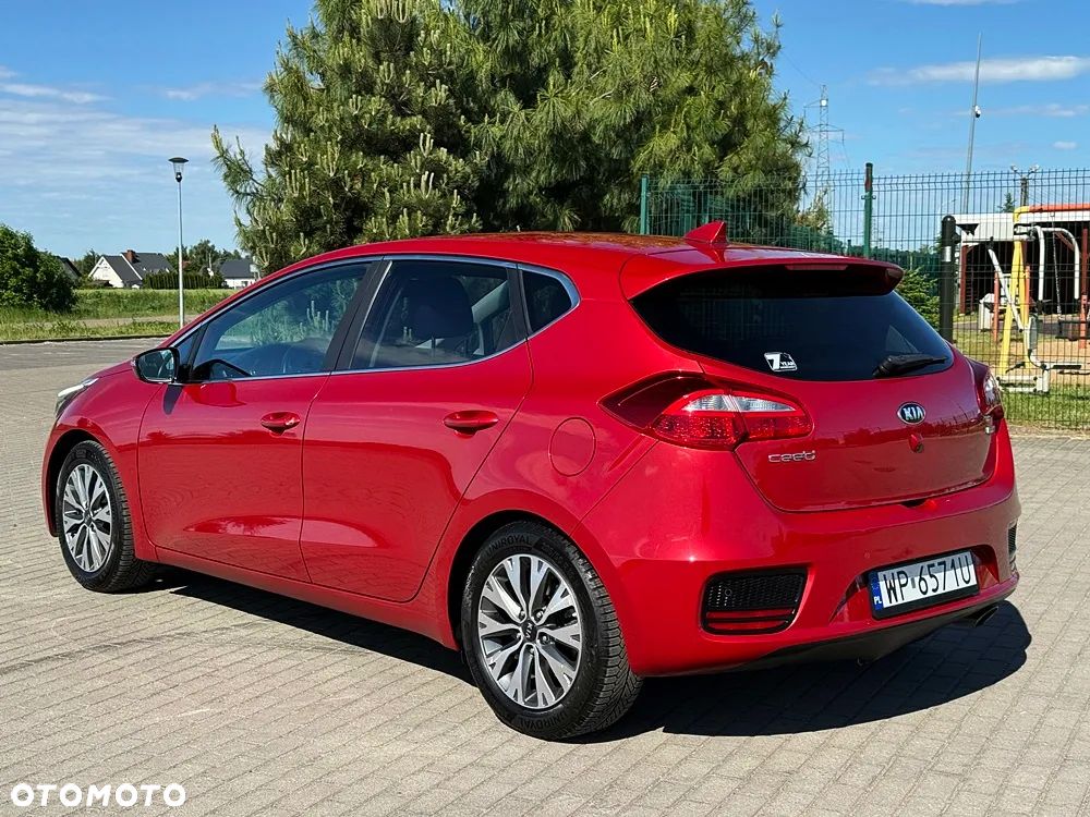 Kia Ceed 1.4 L - 11