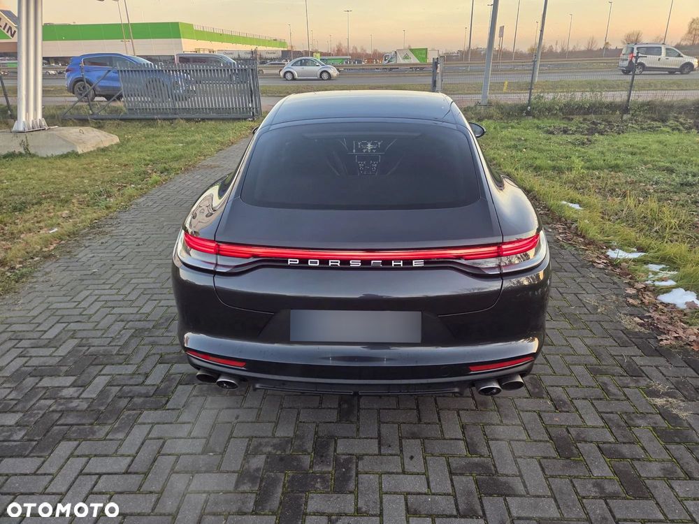 Porsche Panamera 4S - 3