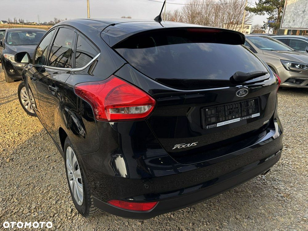 Ford Focus 1.5 EcoBoost STart-Stopp-System TITANIUM - 4