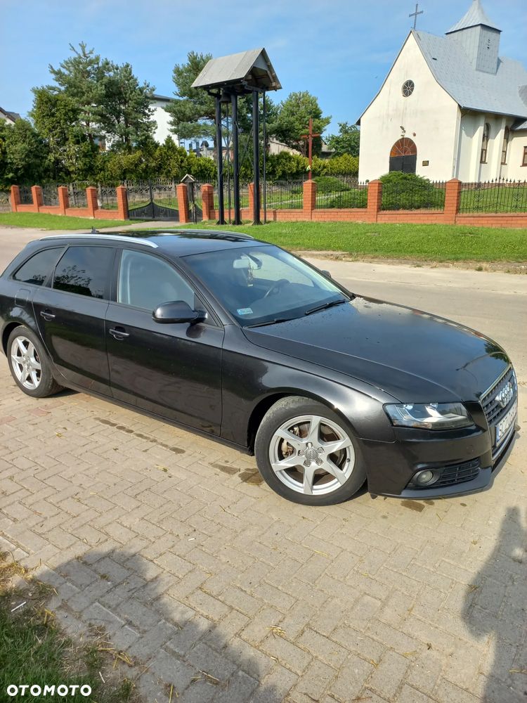 Audi A4 Avant 2.0 TDI - 8