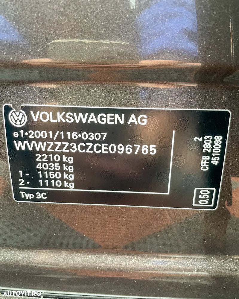Volkswagen Passat Variant 2.0 TDI Blue TDI DSG Comfortline - 19