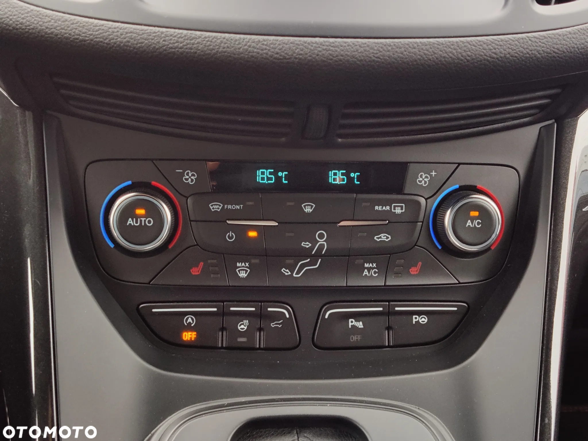 Ford Kuga 2.0 EcoBoost 4x4 ST-Line - 12