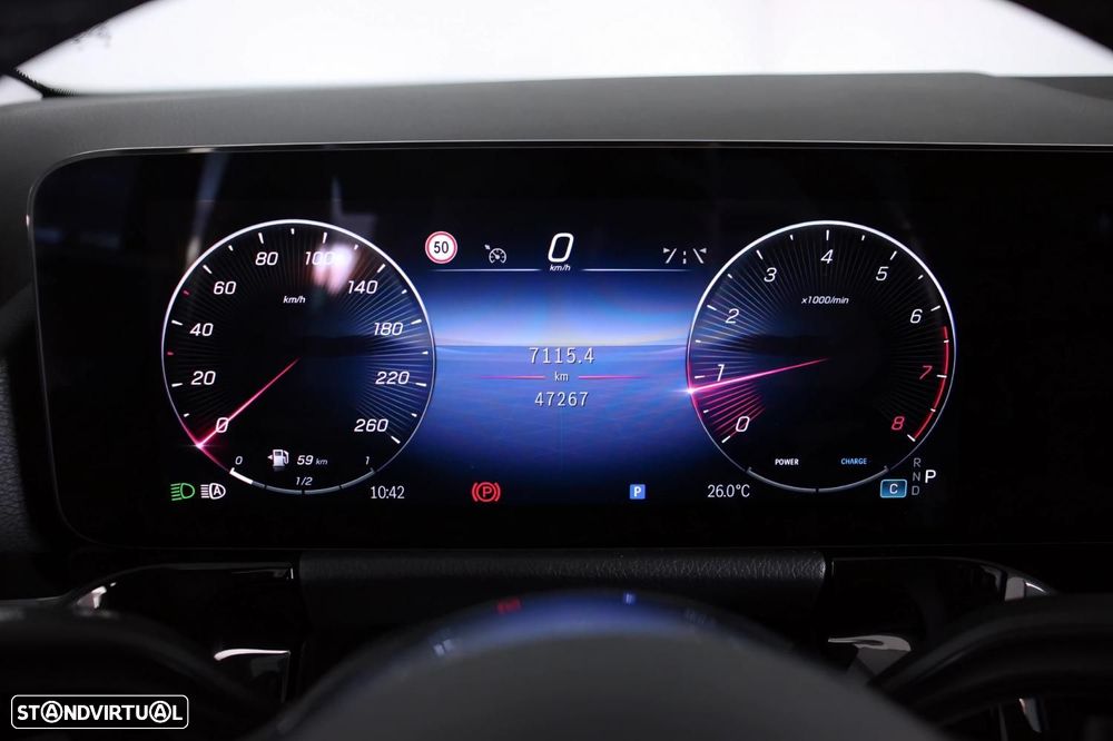 Mercedes-Benz GLA 200 Progressive - 11