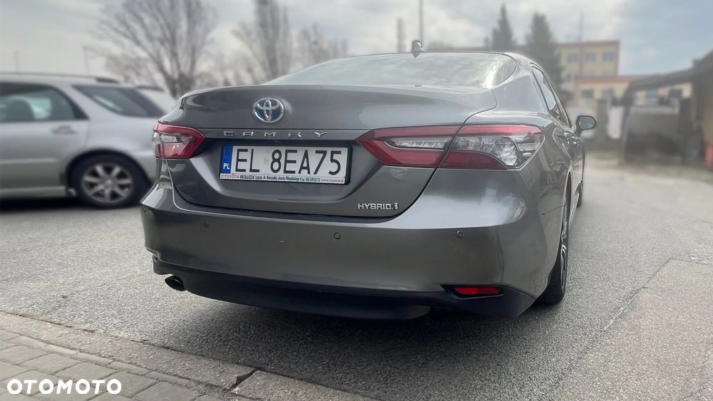 Toyota Camry 2.5 Hybrid Executive CVT - 6