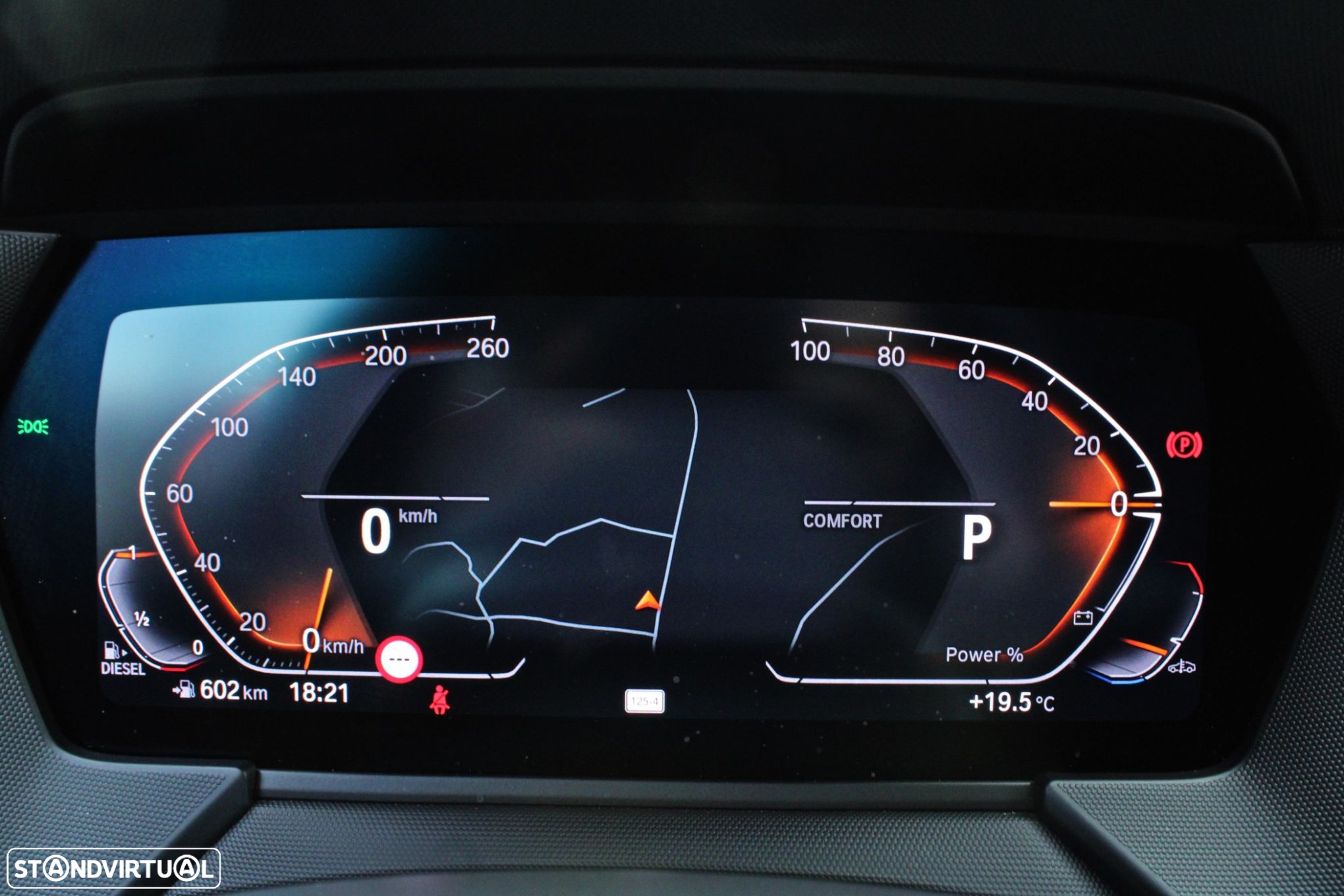BMW 116 d Pack Desportivo M Auto - 12