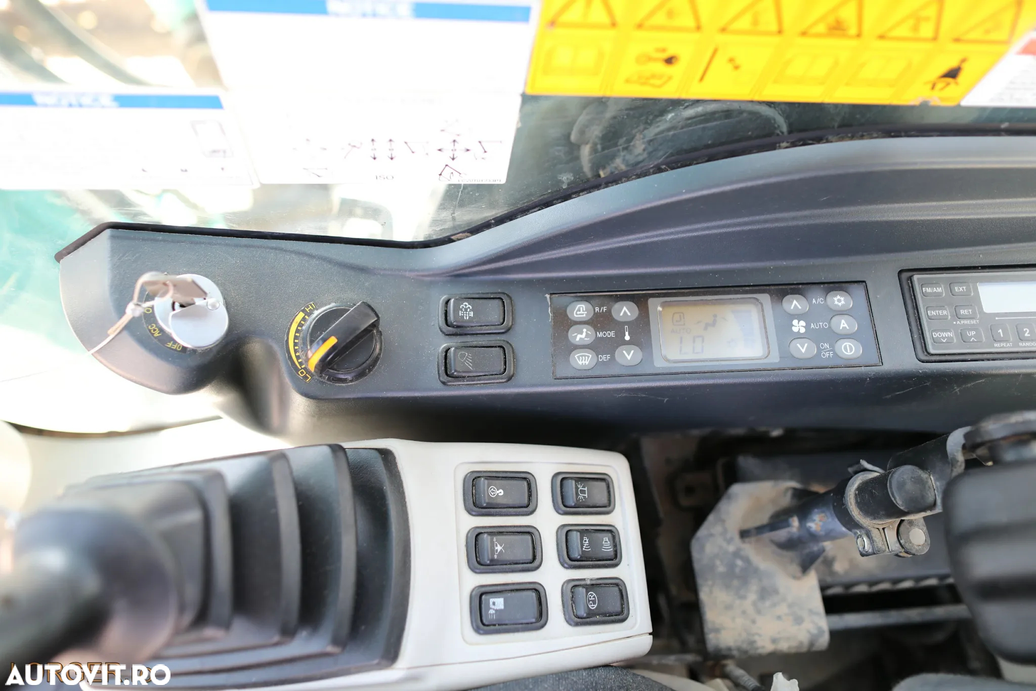 Kobelco SK300 LC-10 - 12