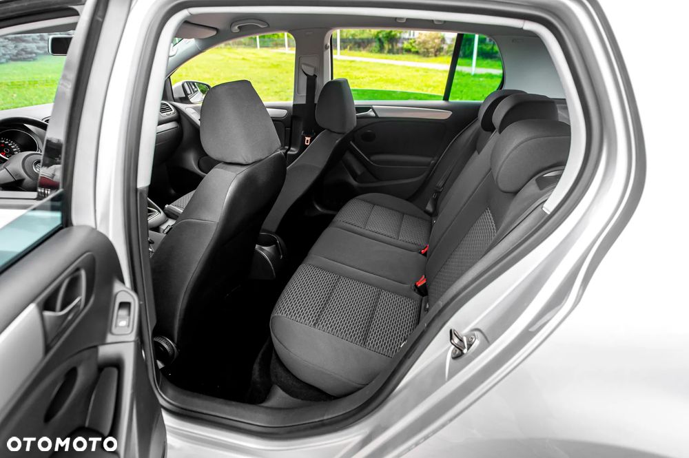 Volkswagen Golf 1.6 Highline - 23