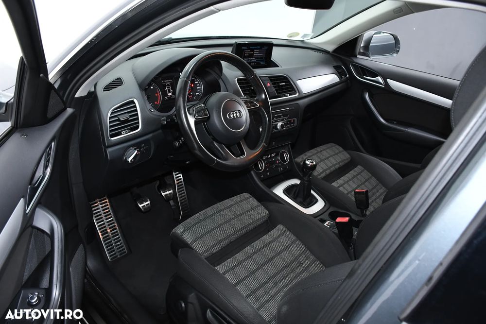 Audi Q3 2.0 TDI Design - 14
