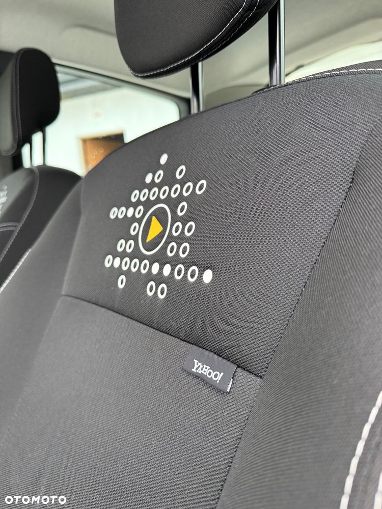 Renault Clio 1.2 16V 75 Yahoo - 15