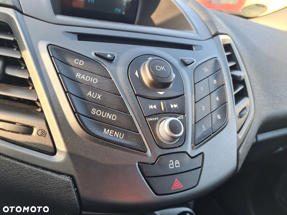 Ford Fiesta 1.25 Celebration - 13