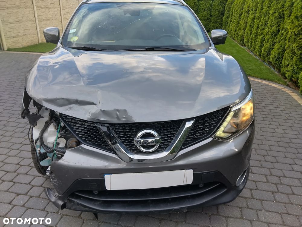 Nissan Qashqai 1.6 DCi Xtronic TEKNA - 8