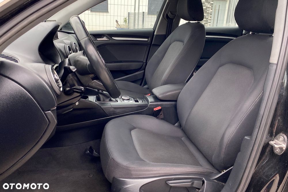 Audi A3 Sportback 1.5 TFSI cylinder on demand design - 32