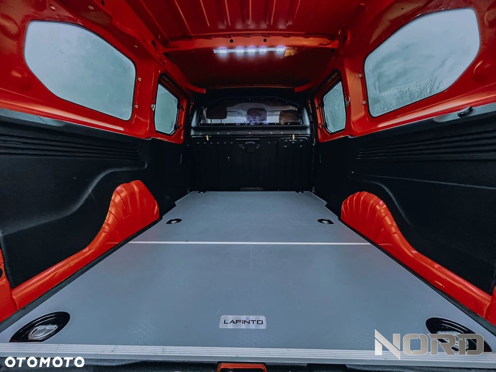 Peugeot Partner 4x4 Long Asphalt - 38