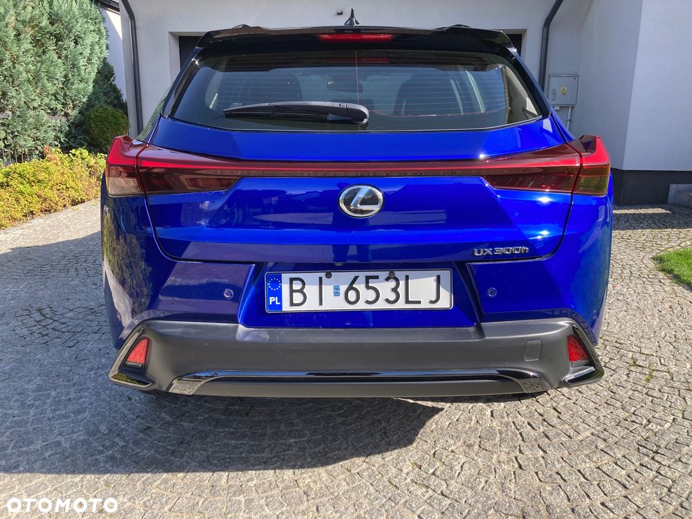 Lexus UX - 22