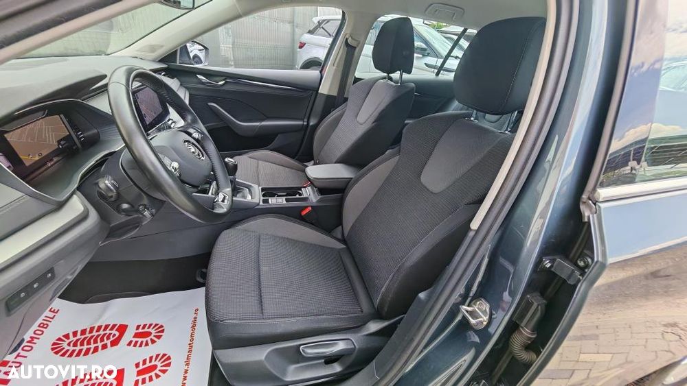 Skoda Octavia 2.0 TDI Premium Edition - 11