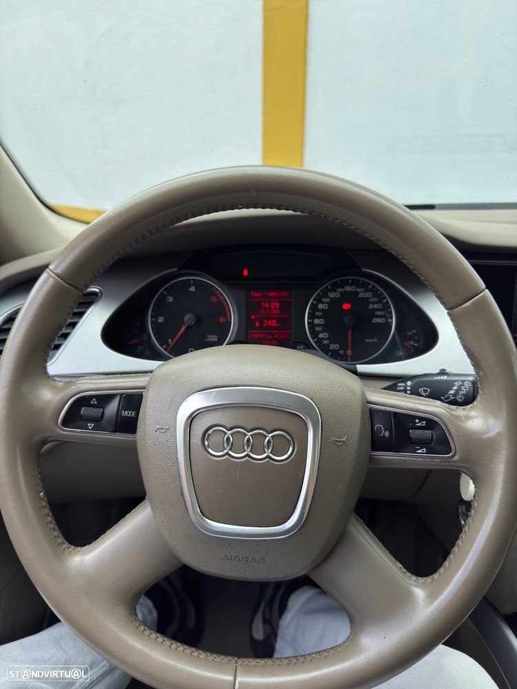 Audi A4 Avant 2.0 TDI - 7