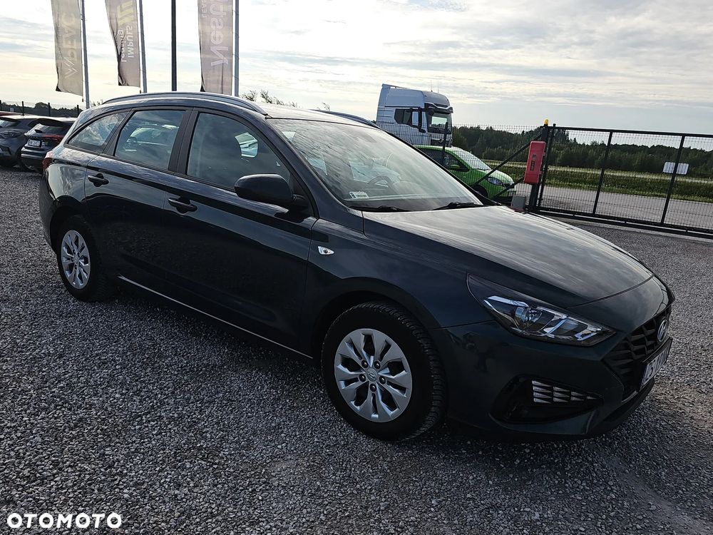 Hyundai i30 1.5 DPI Classic + - 4