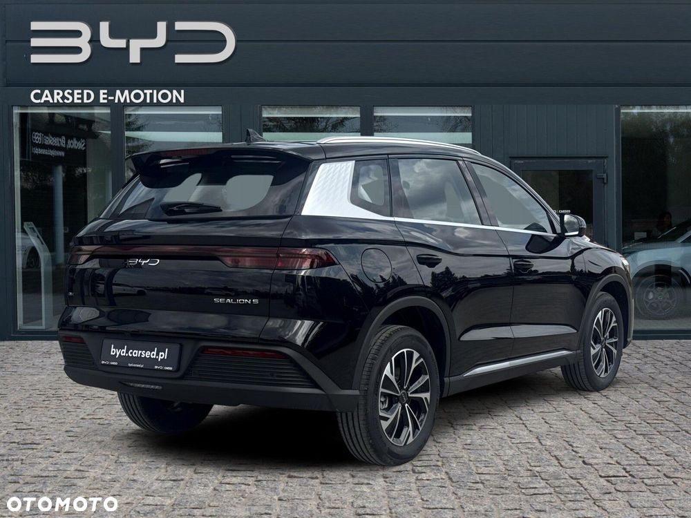 BYD Sealion 5 - 6