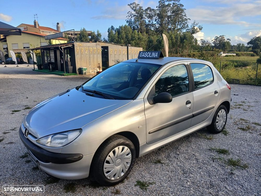 Peugeot 206 1.1 XR - 3