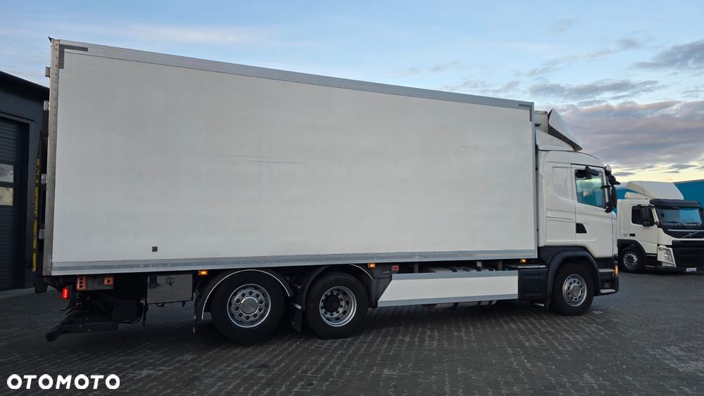 Scania G490 6x2 18 palet chłodnia diesel kurierka odwierty piękny stan świeży import! - 29