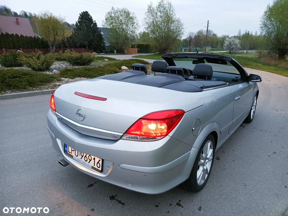 Opel Astra 1.8 Cosmo - 2