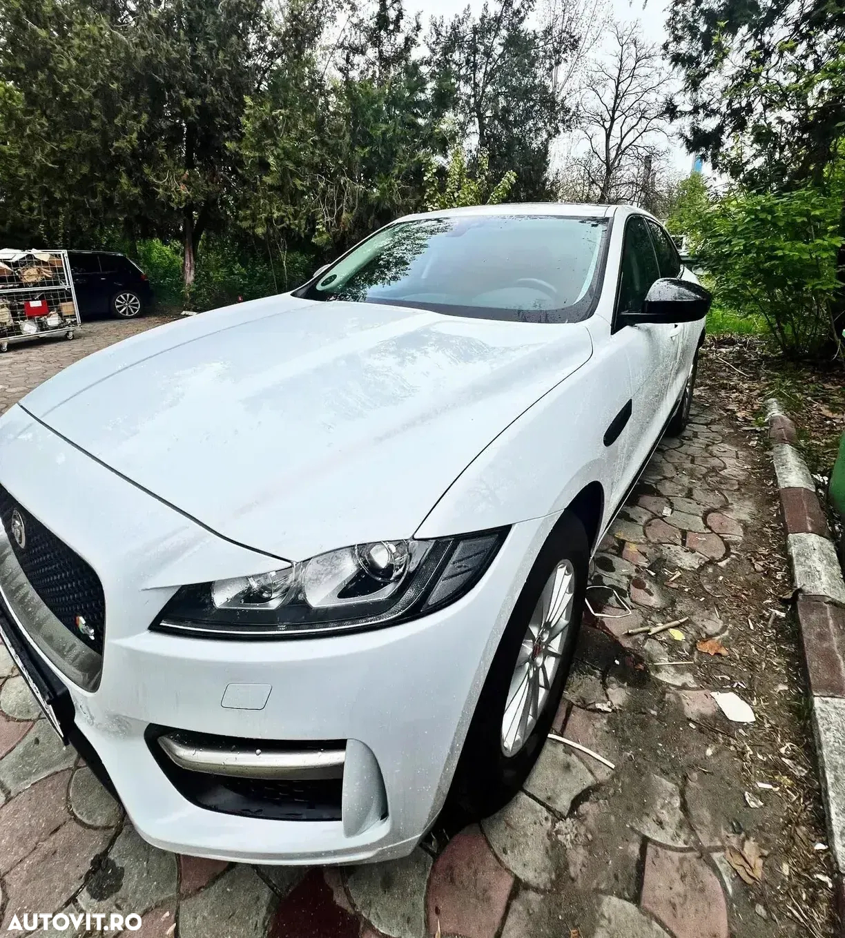 Jaguar F-Pace 20d AWD R-Sport - 4