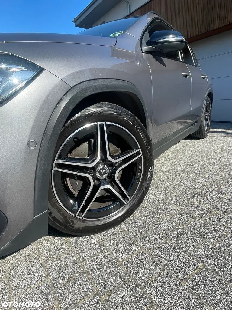 Mercedes-Benz GLA 200 Business Edition - 4