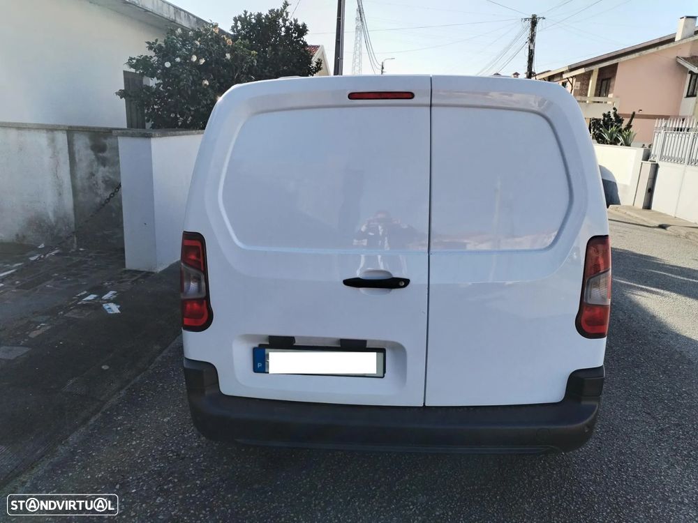 Peugeot Partner 1.5HDI iva já incluído 3LG 100 cvs - 12