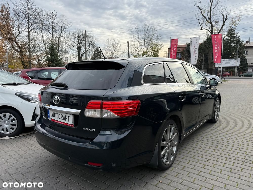 Toyota Avensis 2.0 Prestige MS - 24