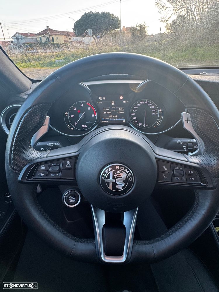 Alfa Romeo Giulia 2.2 D Sprint AT8 - 21