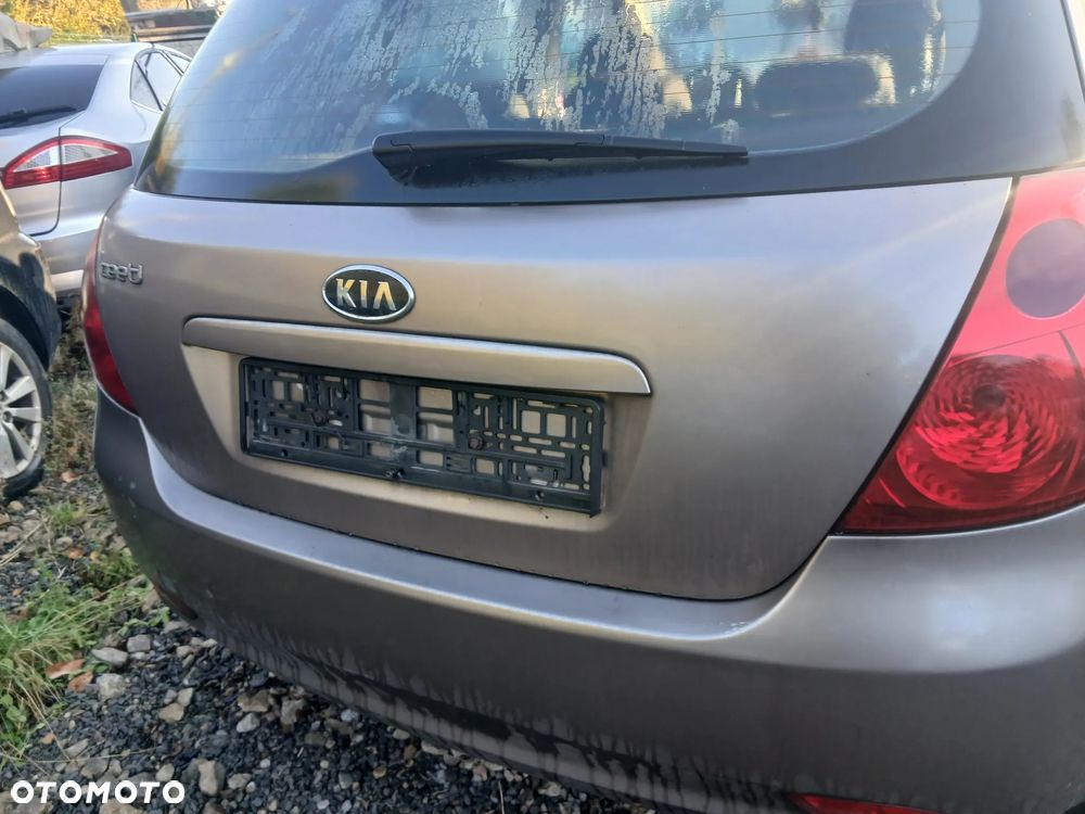 Klapa Bagażnika Kia Ceed 1 - 1