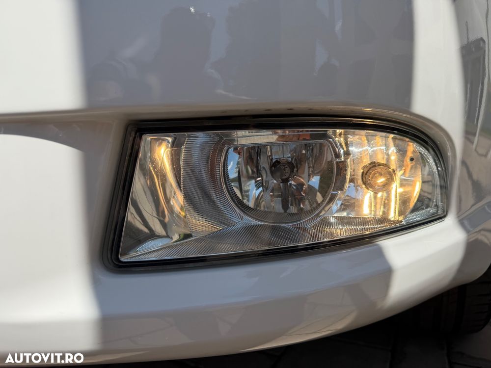 Skoda Octavia 1.6 TDI AMBITION - 31