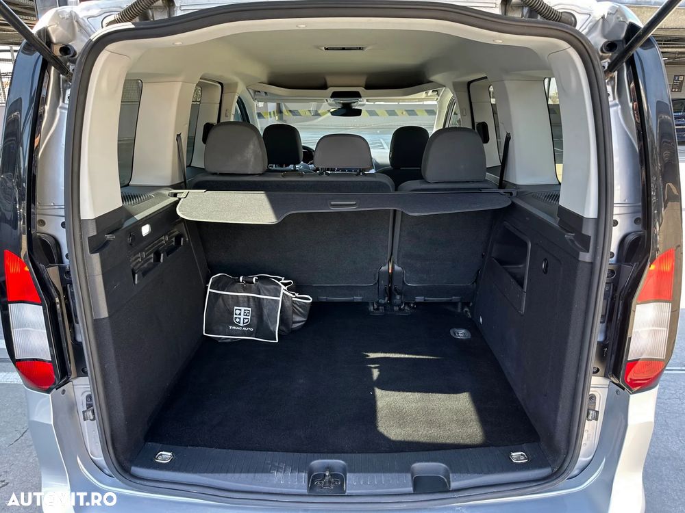 Ford Tourneo Connect 2.0L EcoBlue SWB Titanium - 17