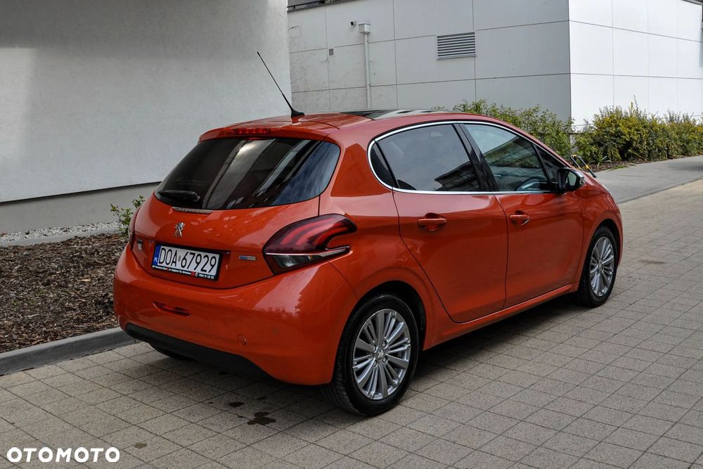 Peugeot 208 - 4