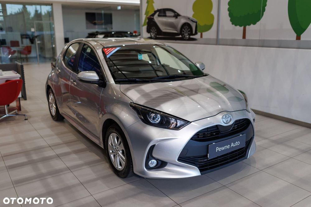 Toyota Yaris - 10