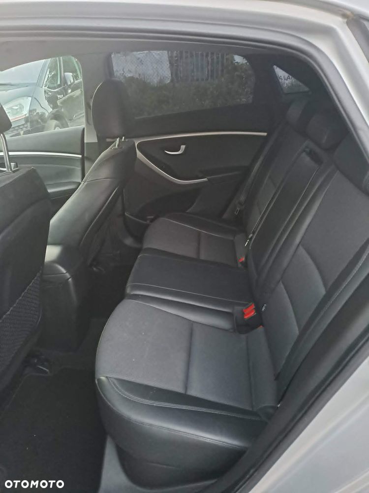 Hyundai i30 1.4 Premium - 16