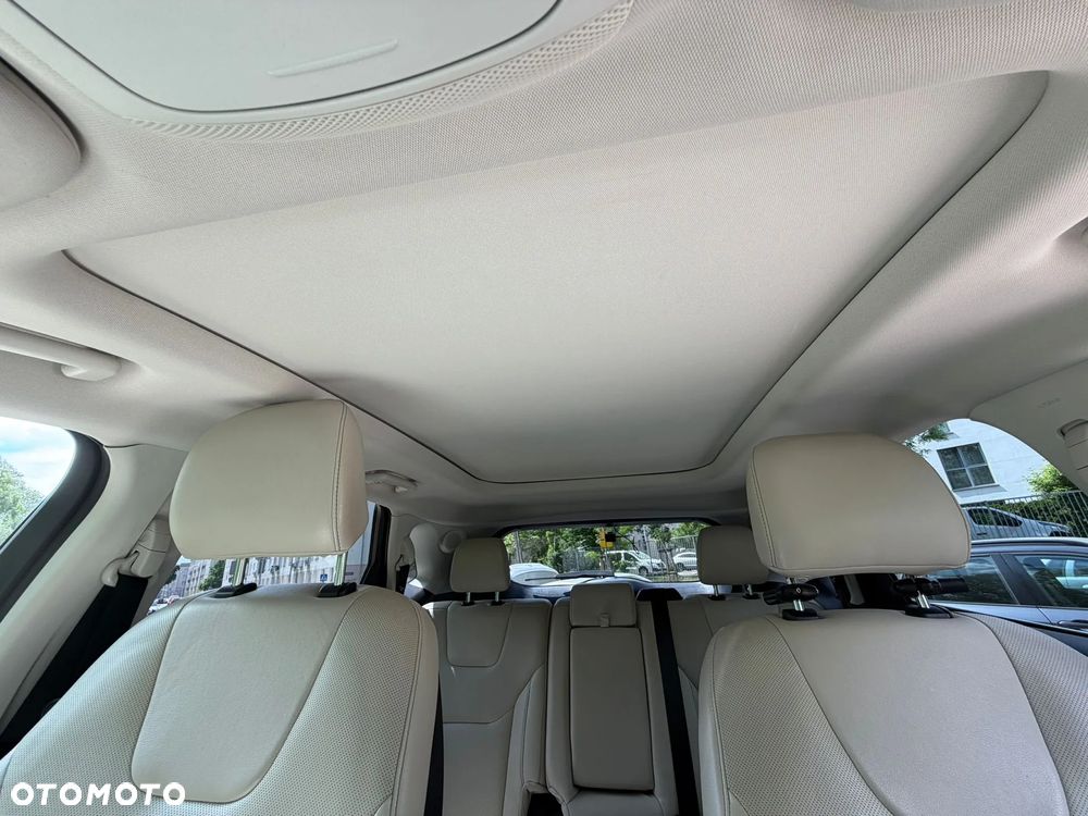 Ford Edge - 8