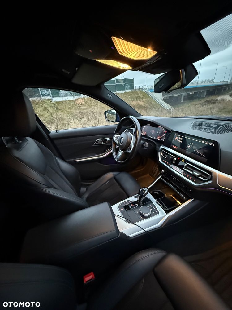 BMW Seria 3 320d xDrive MHEV Sport - 10