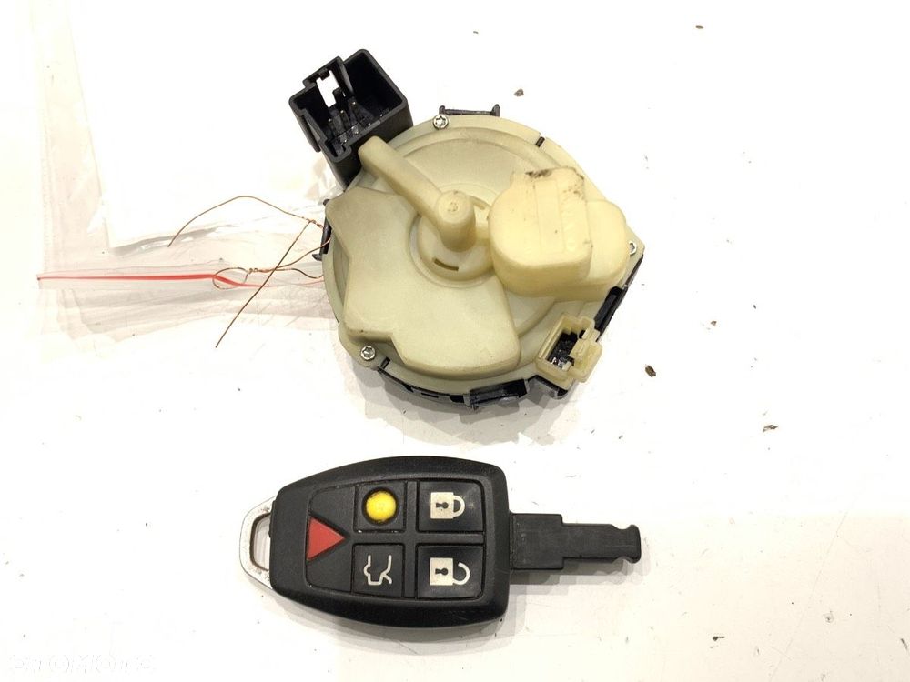 STACYJKA  VOLVO V50 (545) 2003 - 2012 2.0 D 100 kW [136 KM] olej napędowy 2004 - 2010 30659837 - 2